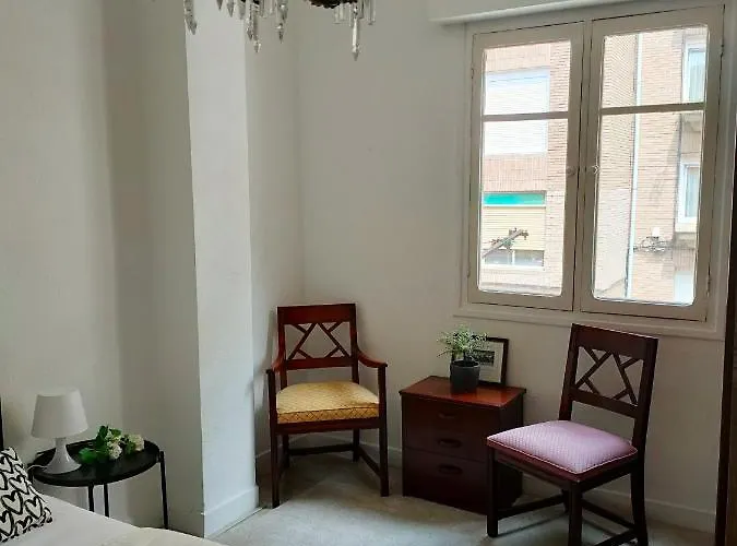 New! Beautiful City Apartment *